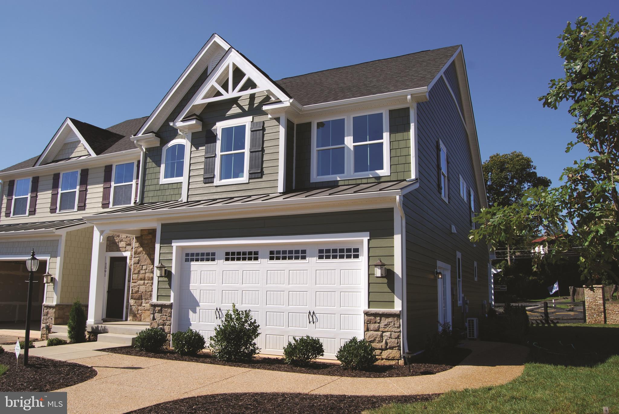 OVERLOOK AT CREEKSIDE - Residential