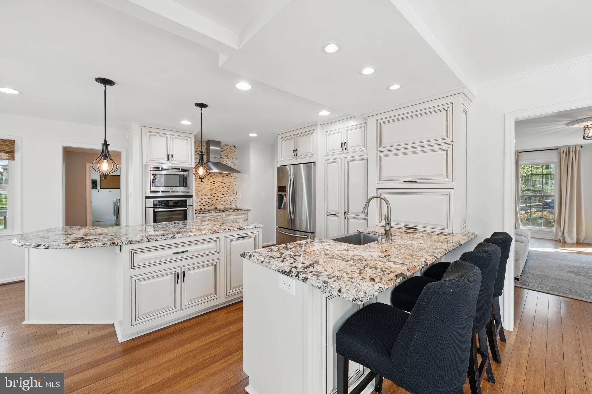 5900 INNISVALE DRIVE
