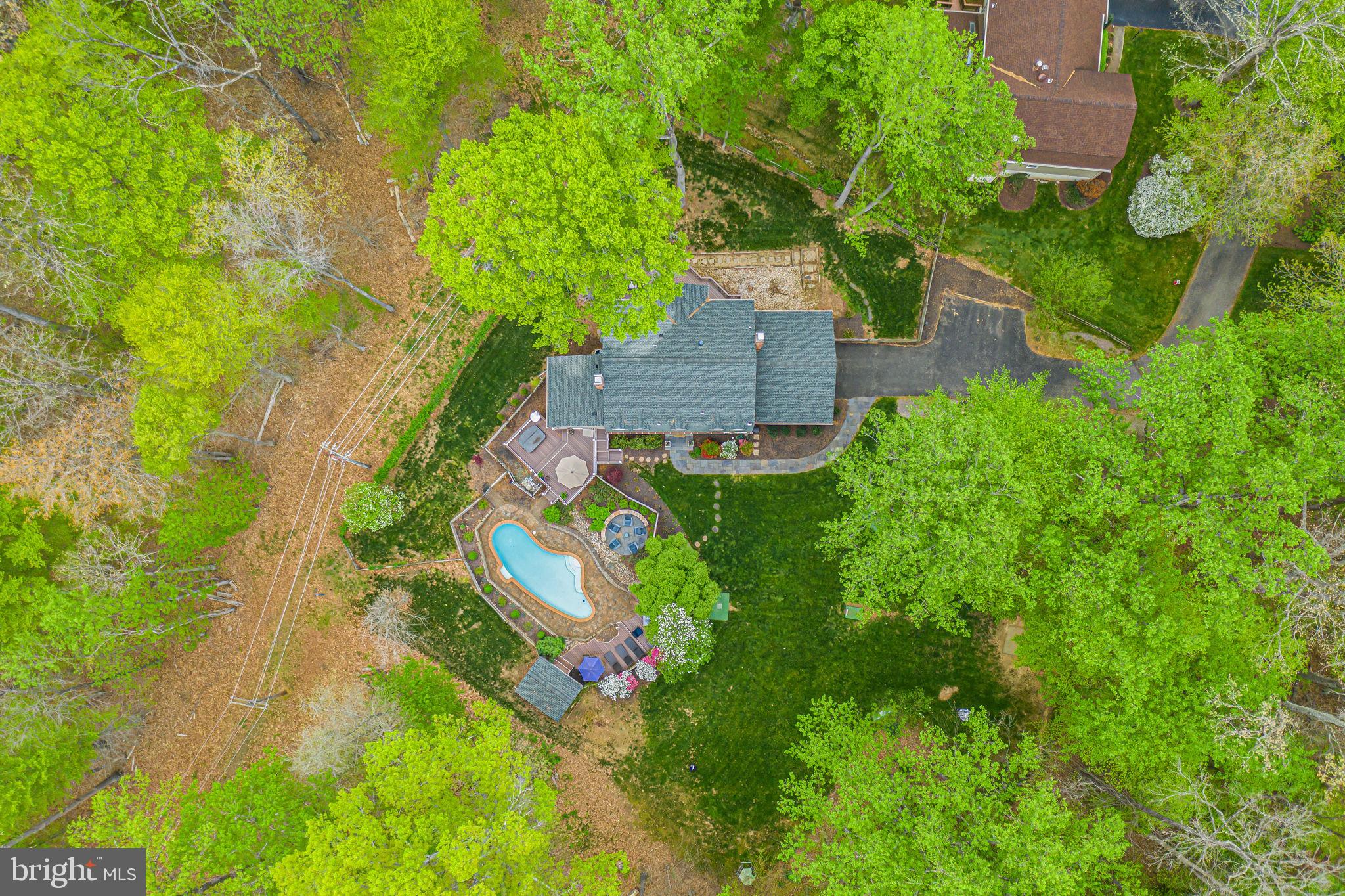 5900 INNISVALE DRIVE
