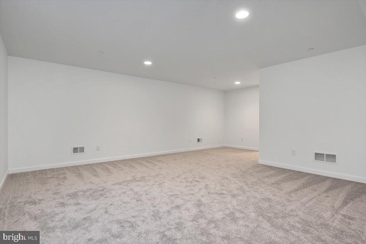 SHIPLEY OAKS - Residential