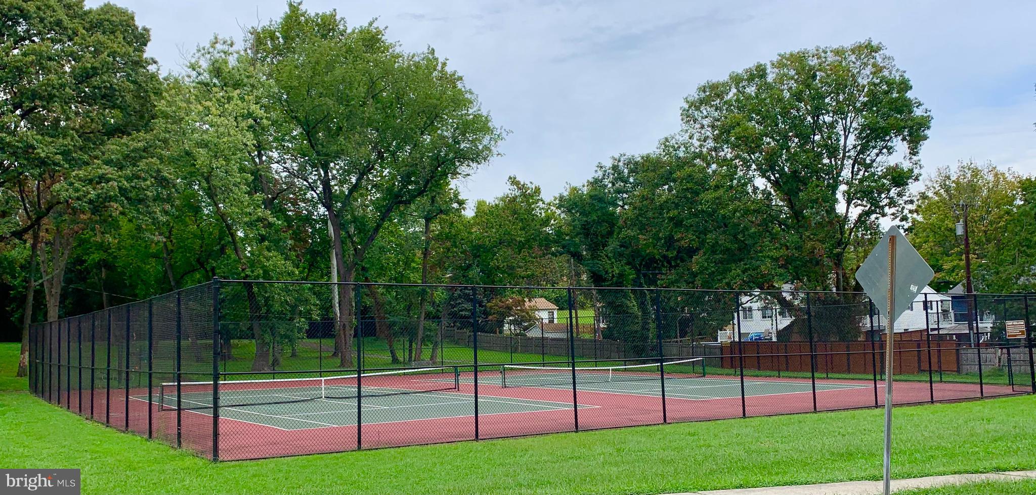 SHIPLEY OAKS - Residential