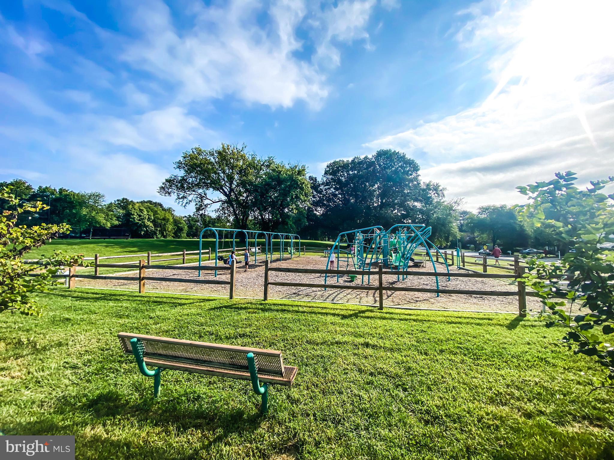 SHIPLEY OAKS - Residential