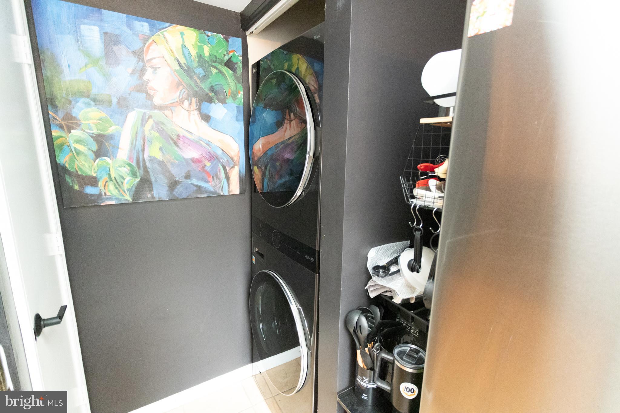 VISTAS 2 AT LAUREL - Residential