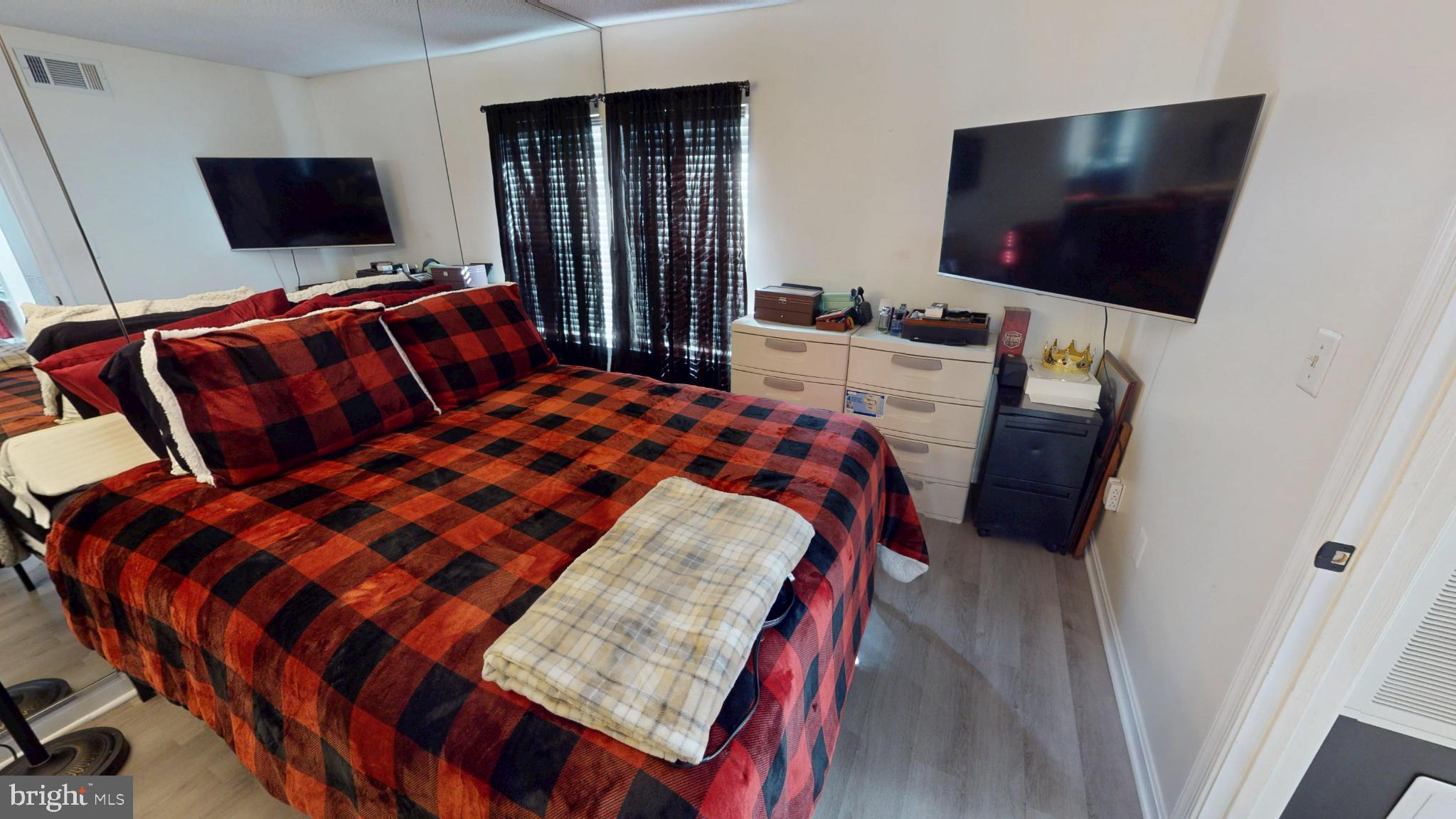 VISTAS 2 AT LAUREL - Residential