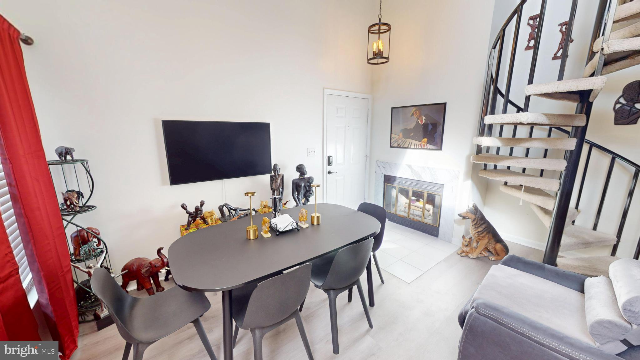 VISTAS 2 AT LAUREL - Residential