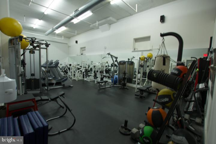 LOGAN SQUARE - Residential Lease