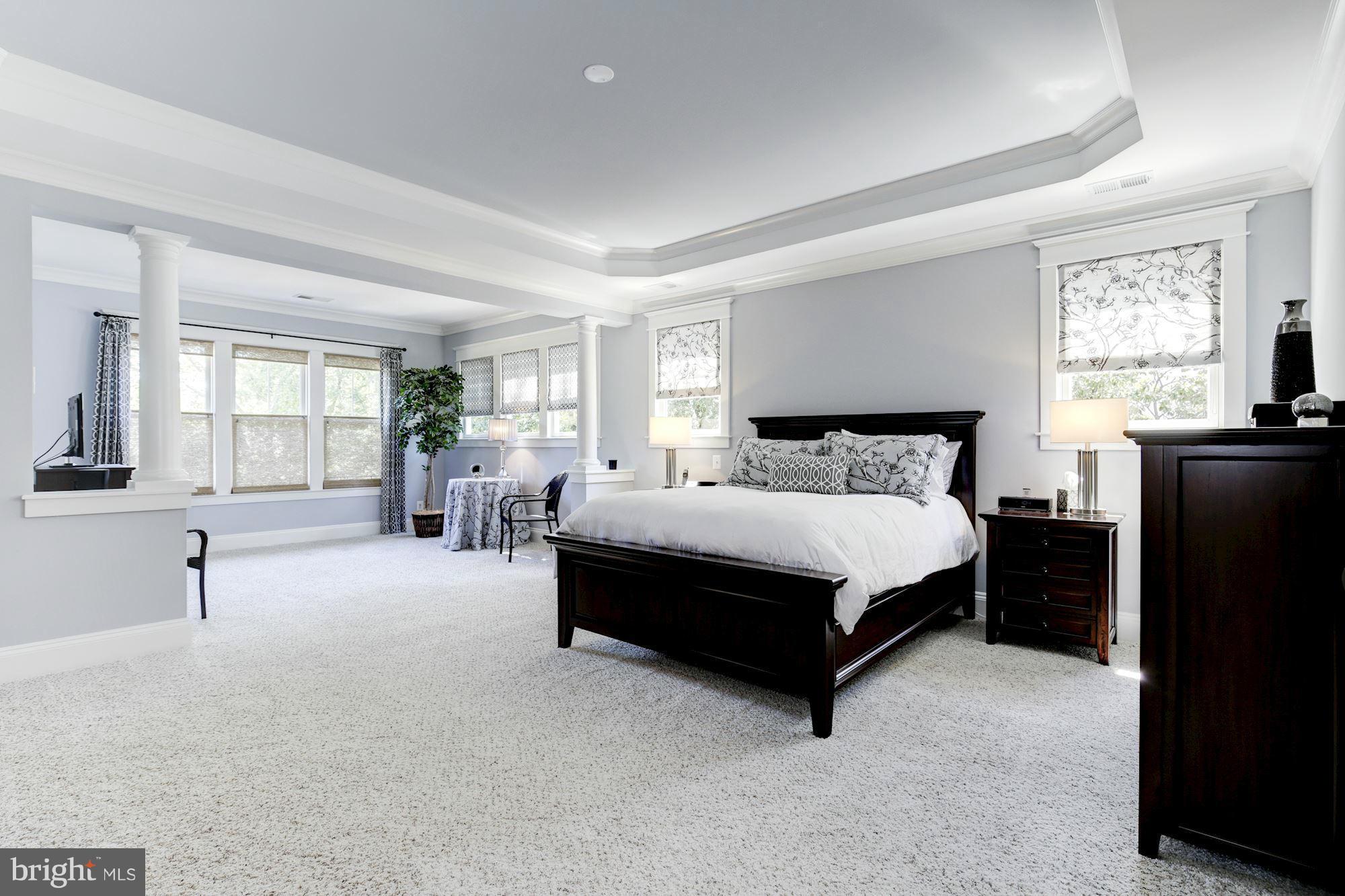 CLARENDON - Residential