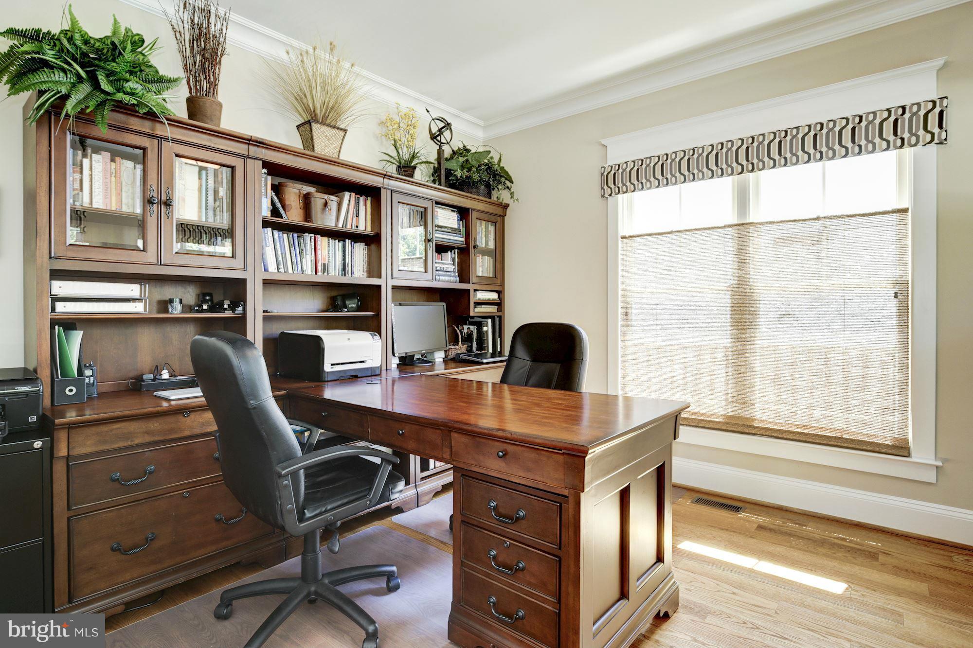 CLARENDON - Residential