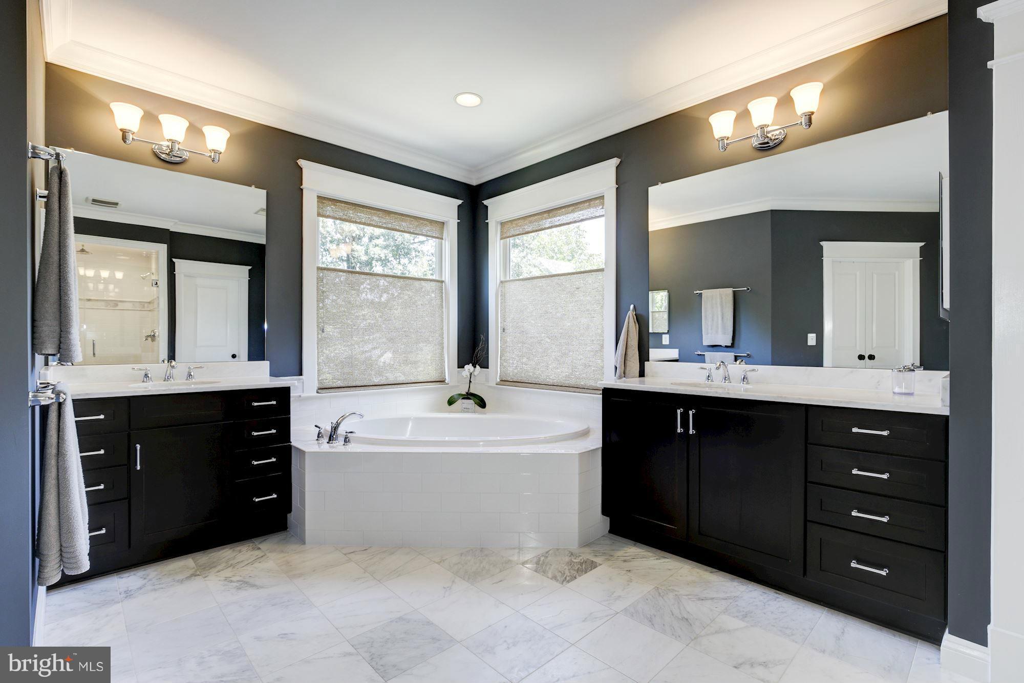 CLARENDON - Residential