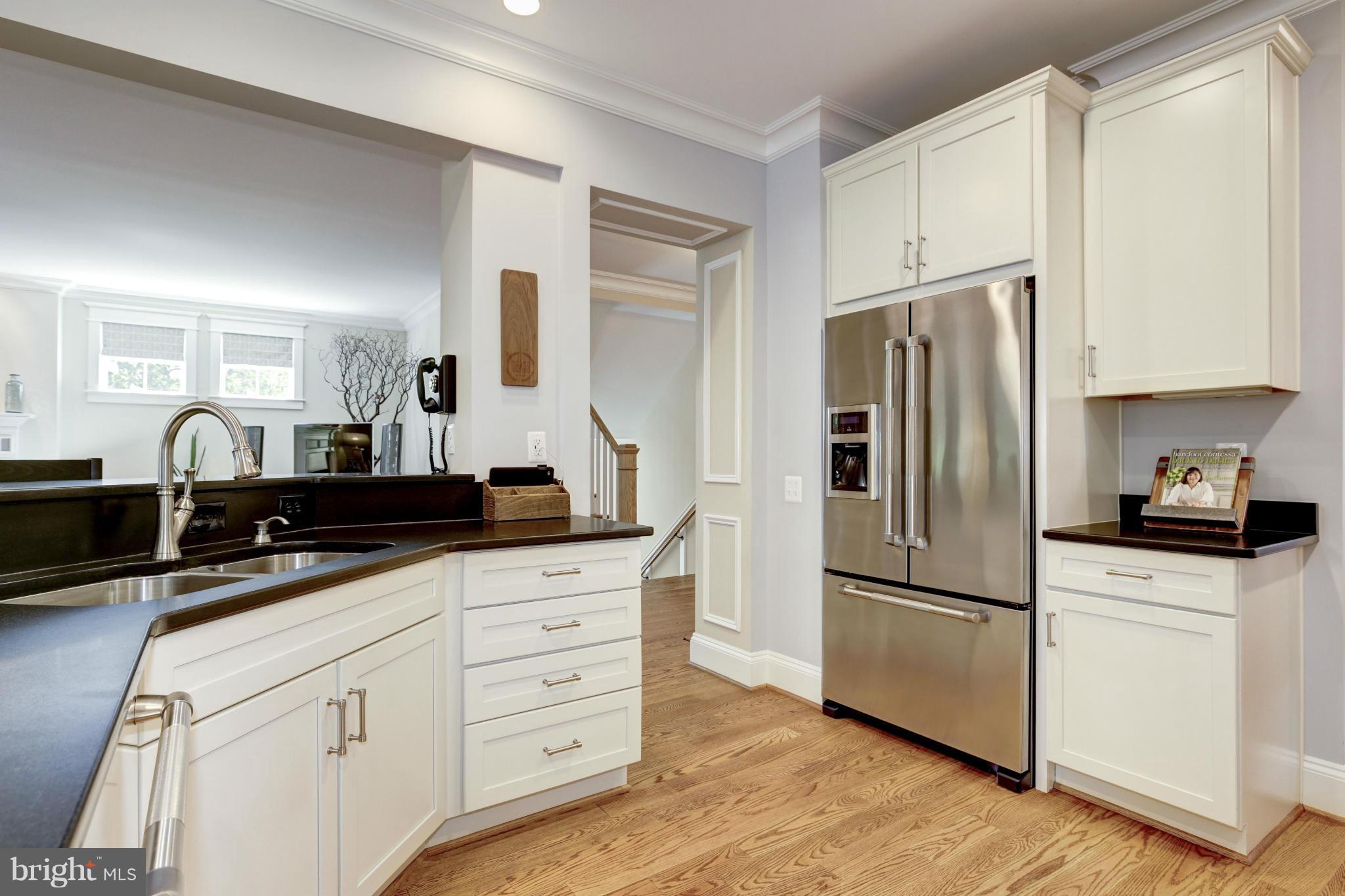 CLARENDON - Residential