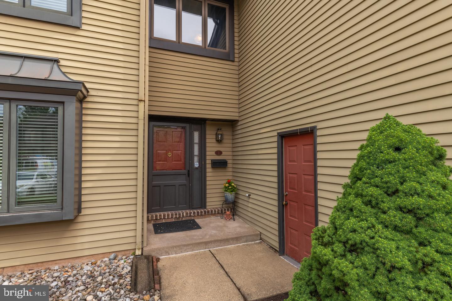 HEADLEY TRACE - Residential