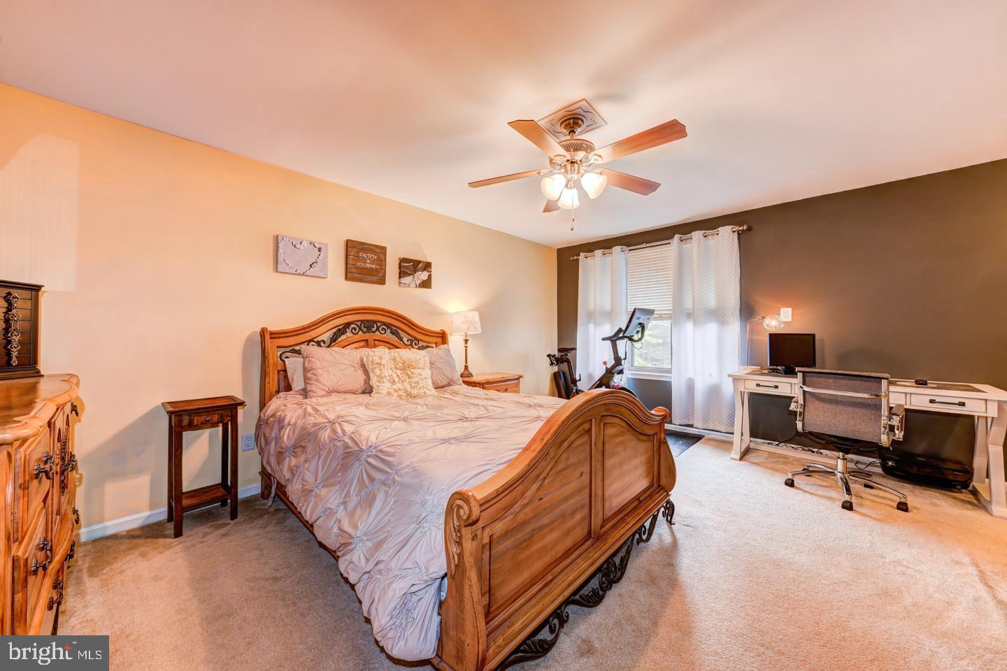 HEADLEY TRACE - Residential