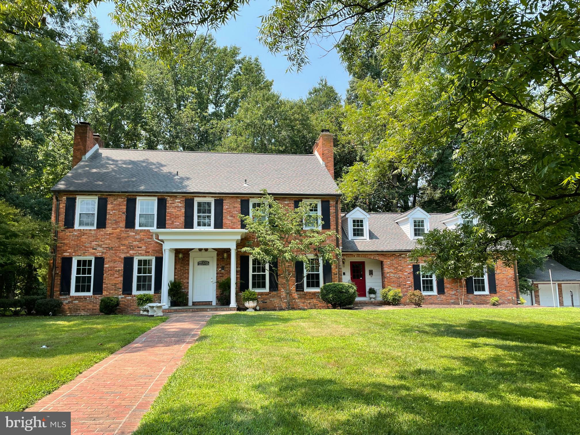 MERRYWOOD MANOR - Residential