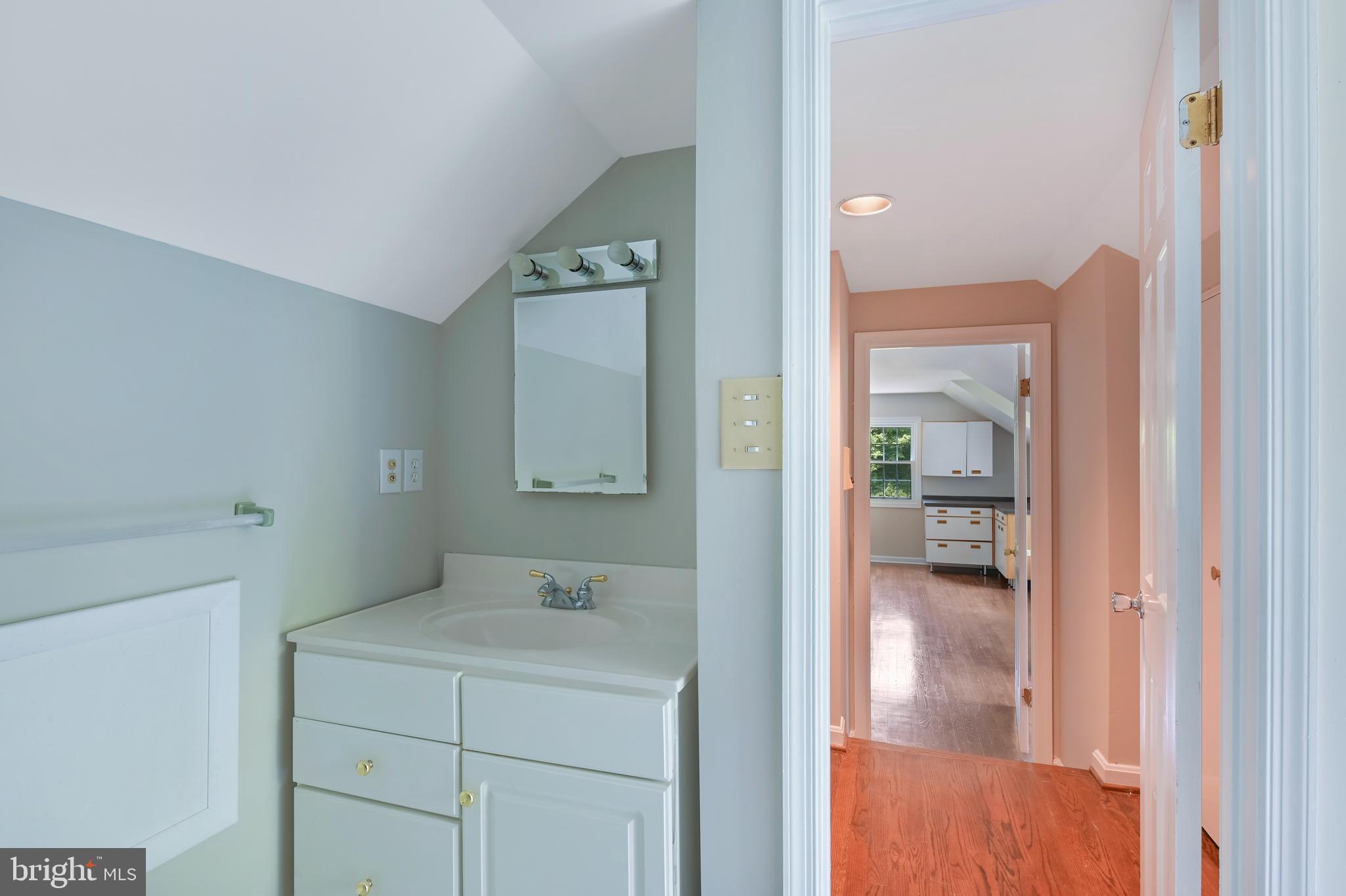 MERRYWOOD MANOR - Residential