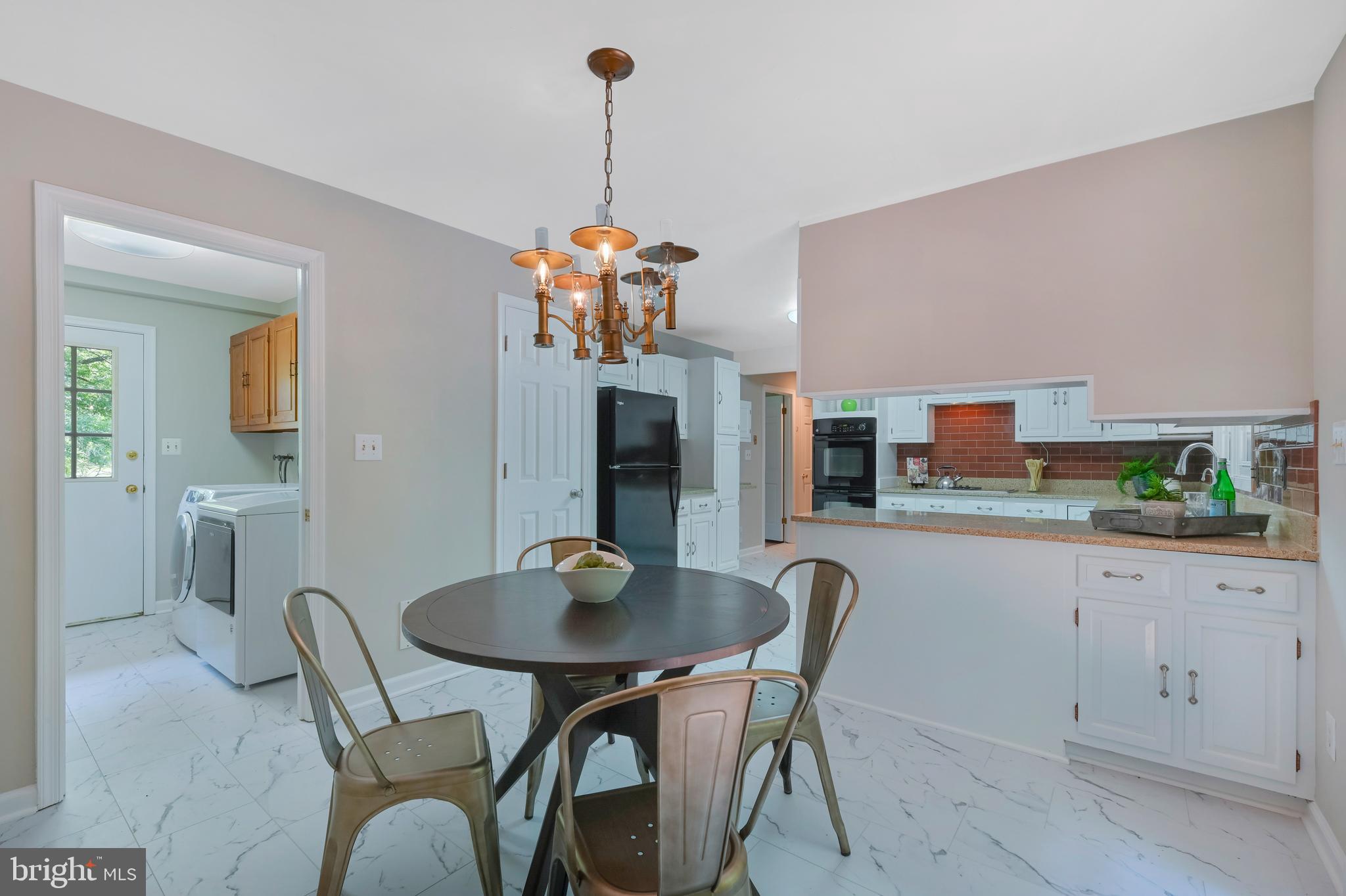 MERRYWOOD MANOR - Residential