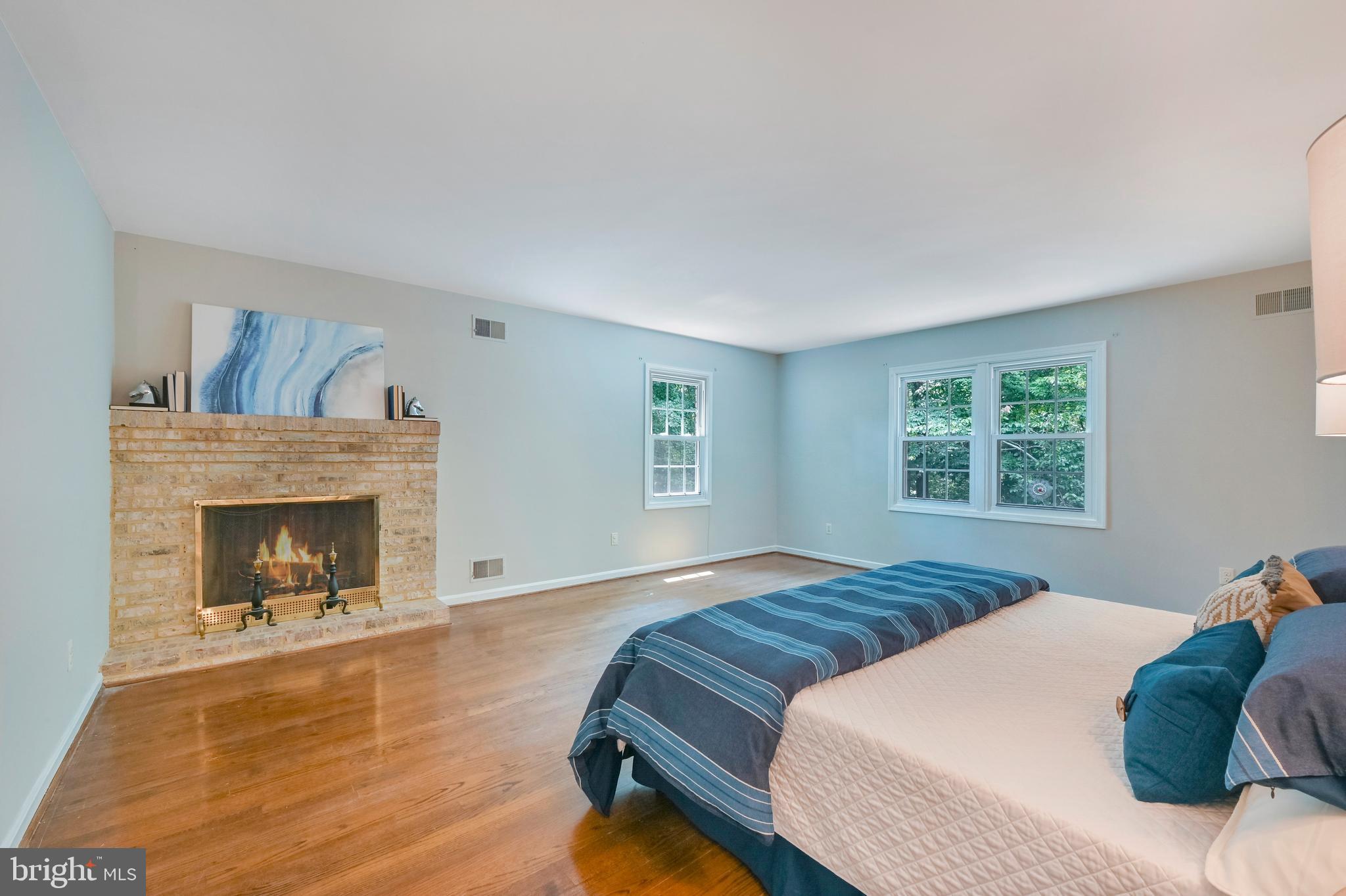 MERRYWOOD MANOR - Residential