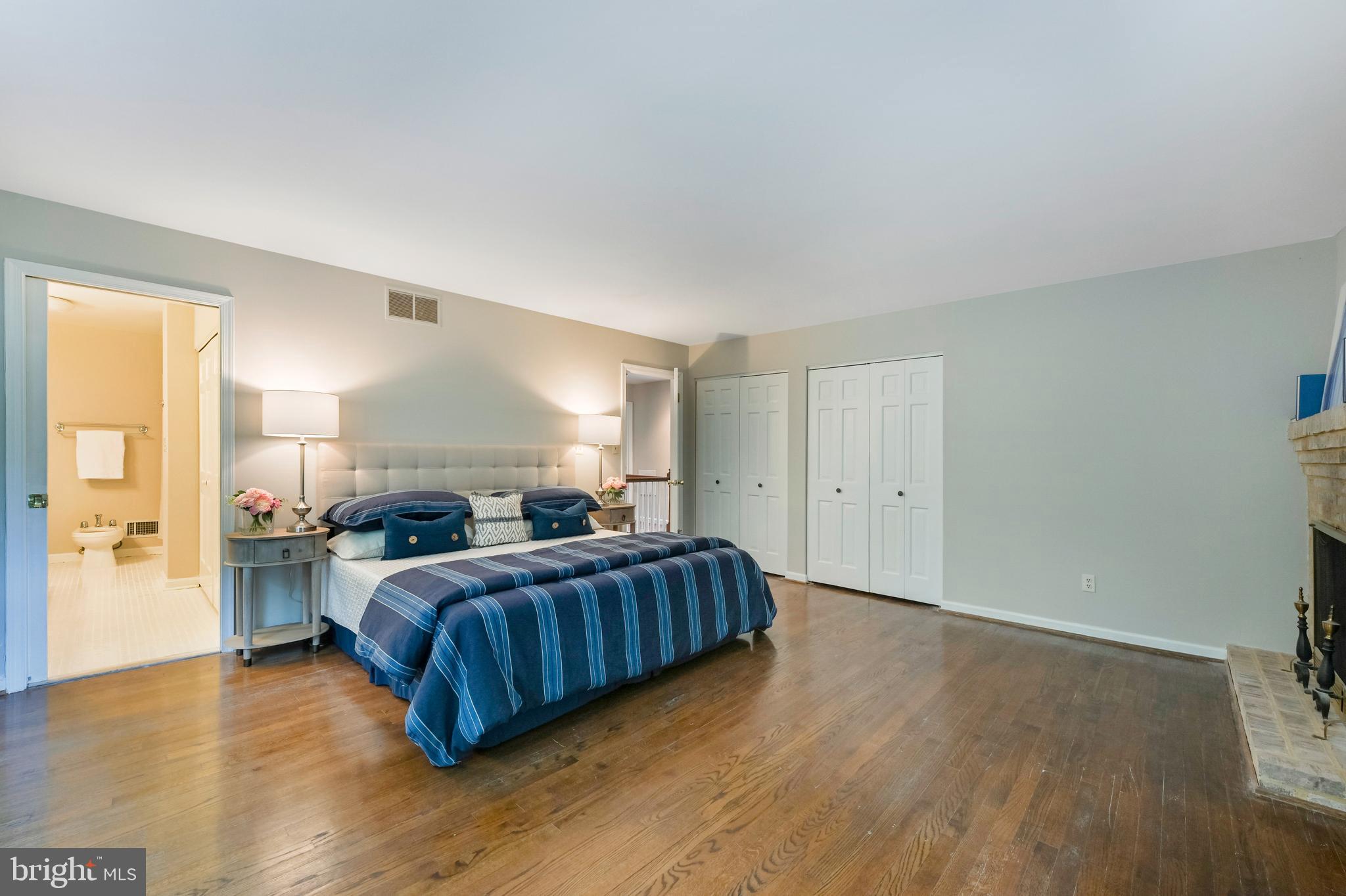 MERRYWOOD MANOR - Residential