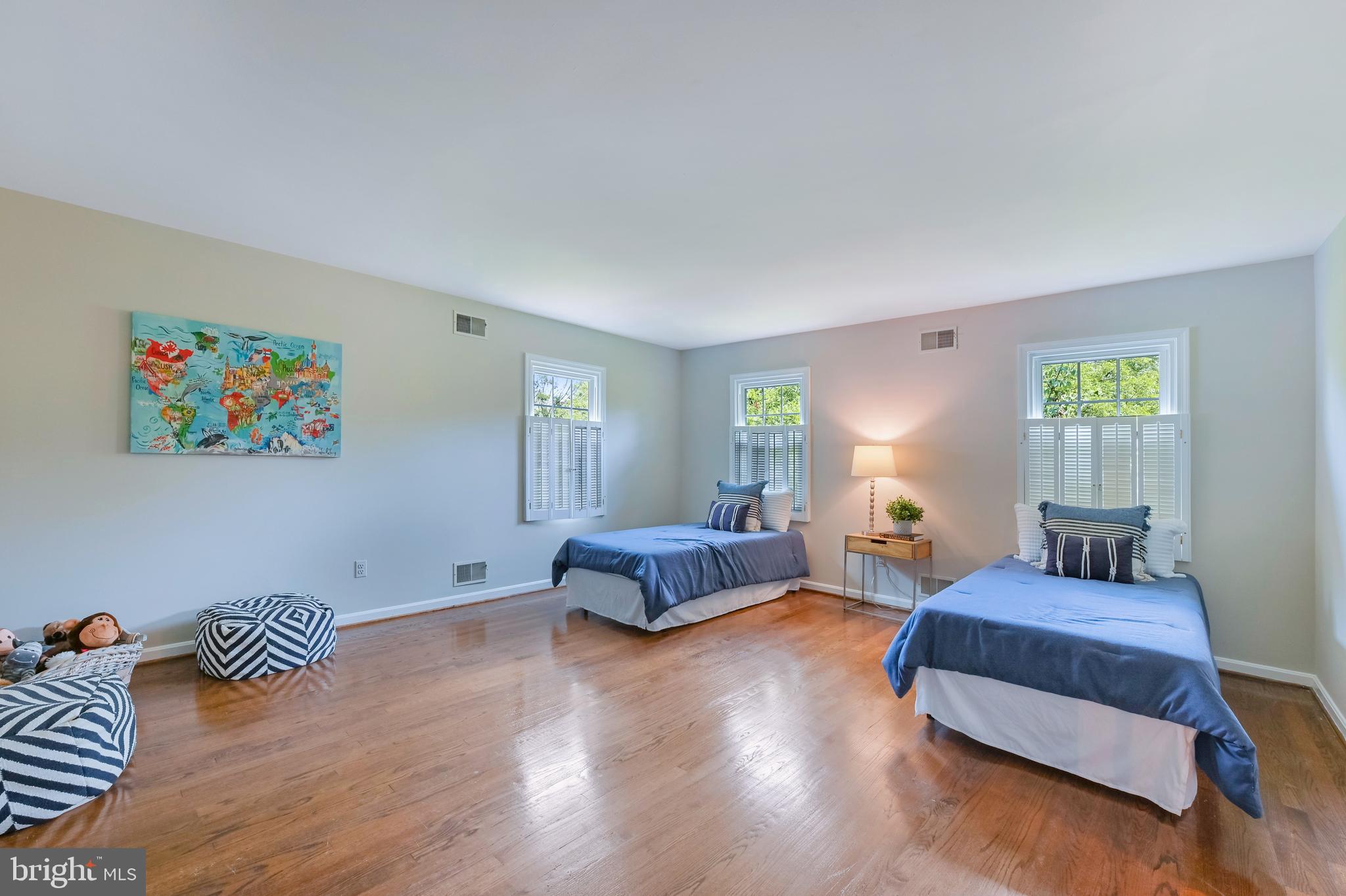 MERRYWOOD MANOR - Residential