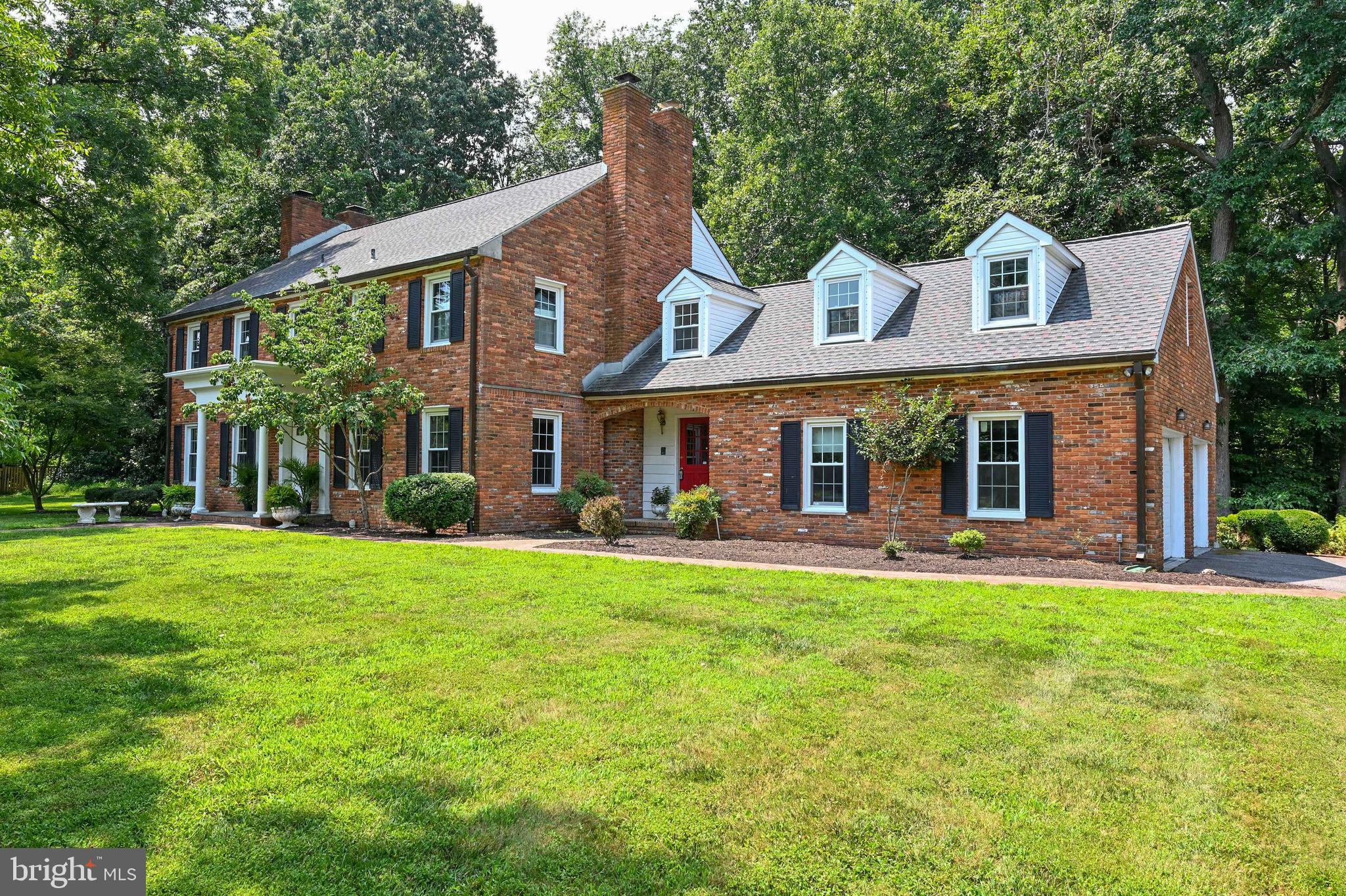 MERRYWOOD MANOR - Residential