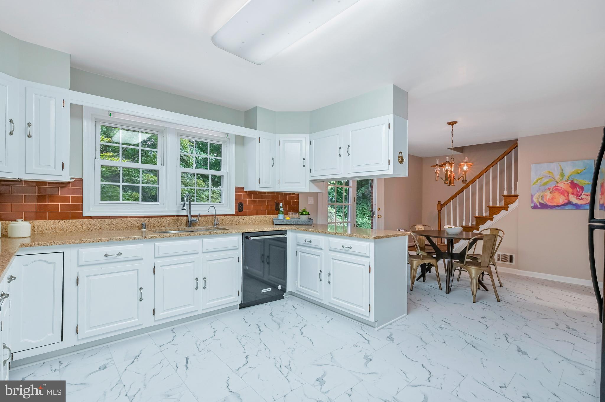 MERRYWOOD MANOR - Residential