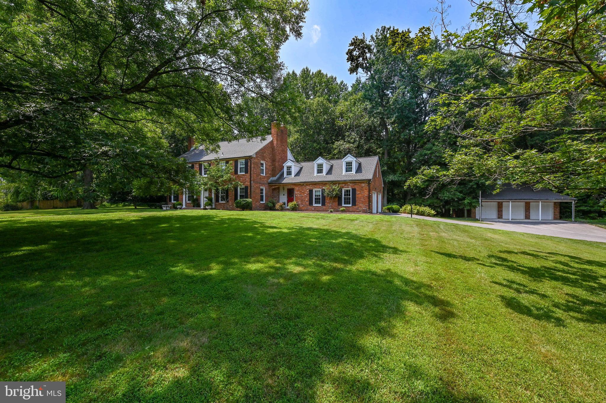 MERRYWOOD MANOR - Residential