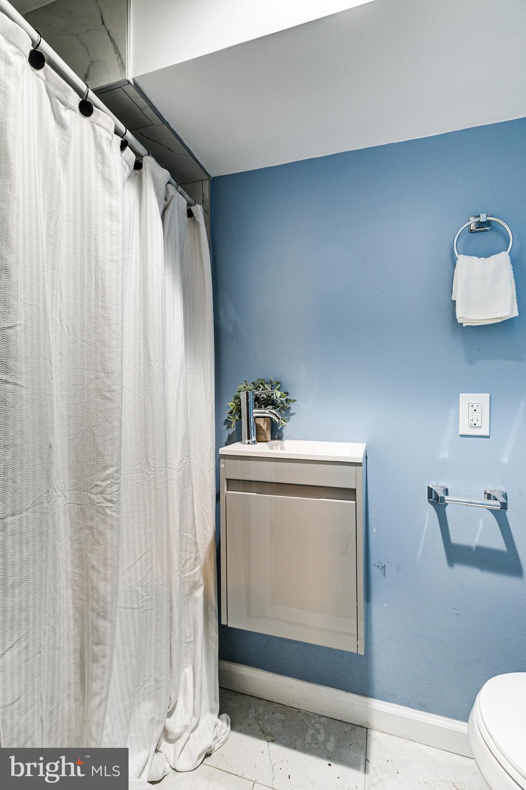 EDMONDSON VIILLAGE - Residential