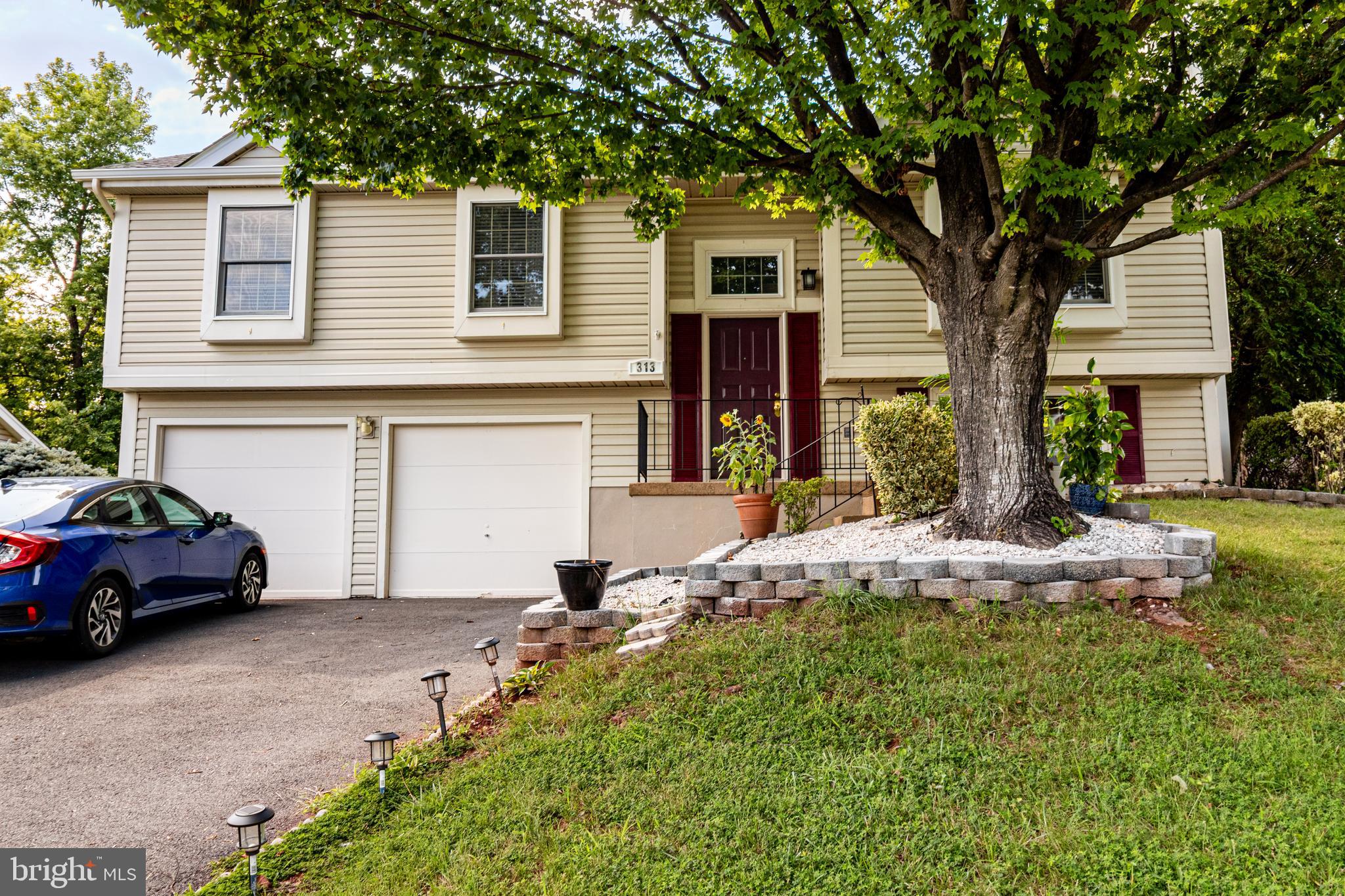313 SAMANTHA DRIVE