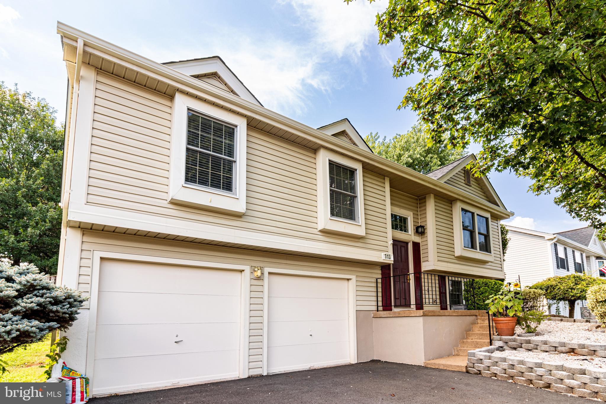 313 SAMANTHA DRIVE