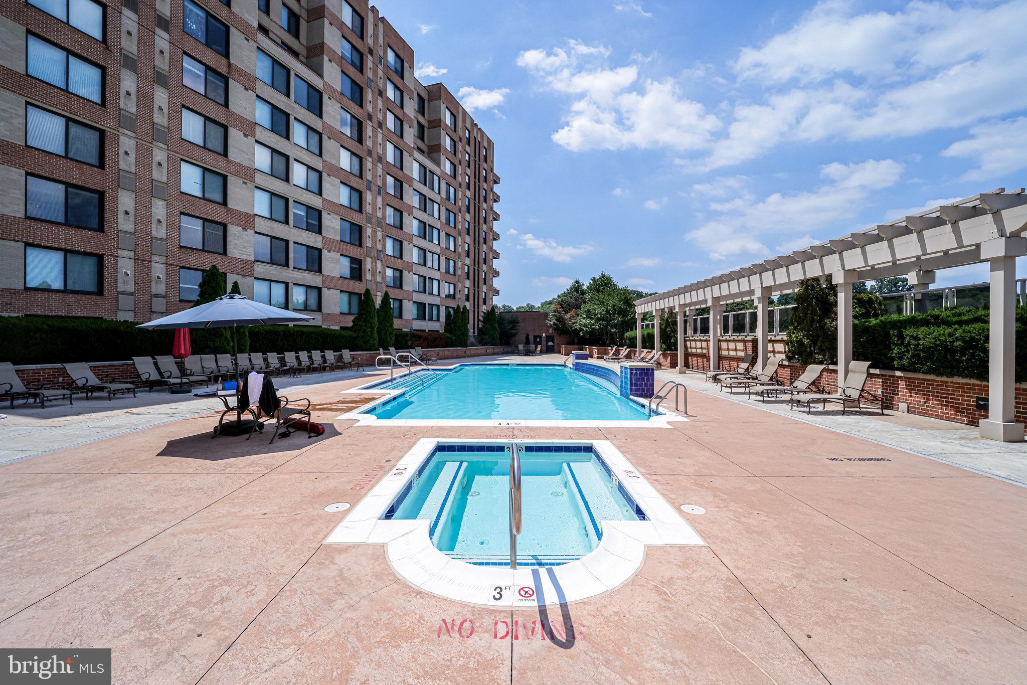 MIDTOWN ALEXANDRIA STATION CONDOMINIUM - Residential Lease