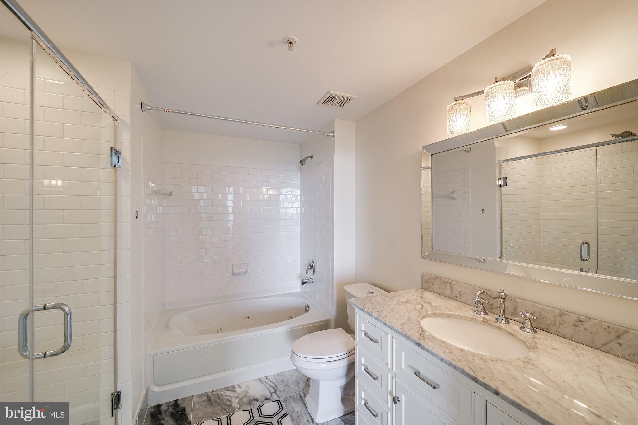 MIDTOWN ALEXANDRIA STATION CONDOMINIUM - Residential Lease