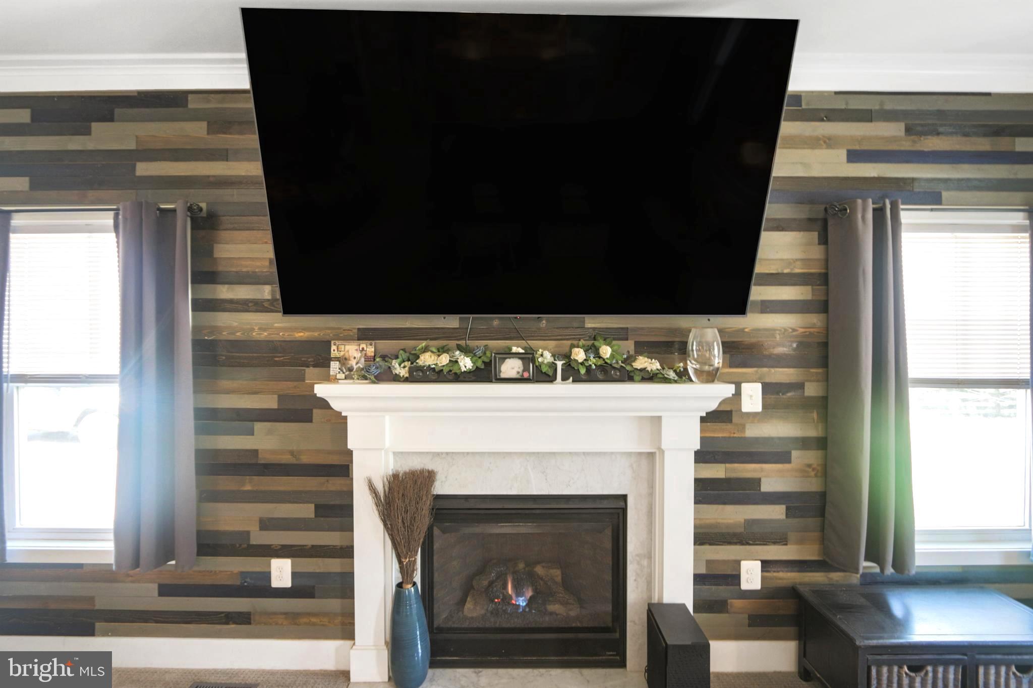 SARATOGA WOODS - Residential