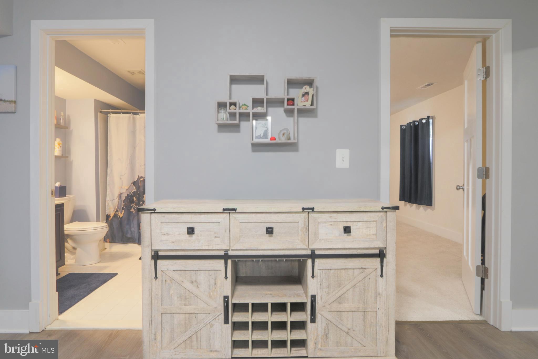 SARATOGA WOODS - Residential
