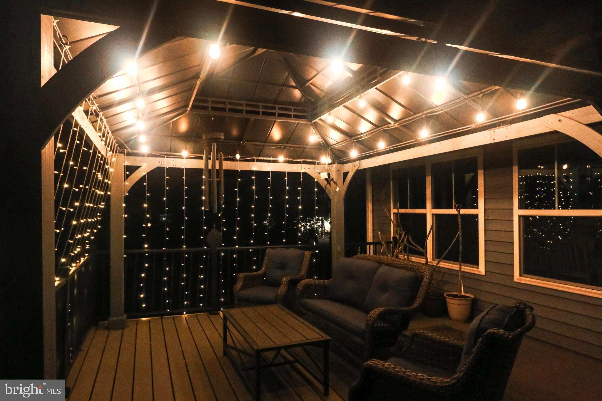 SARATOGA WOODS - Residential