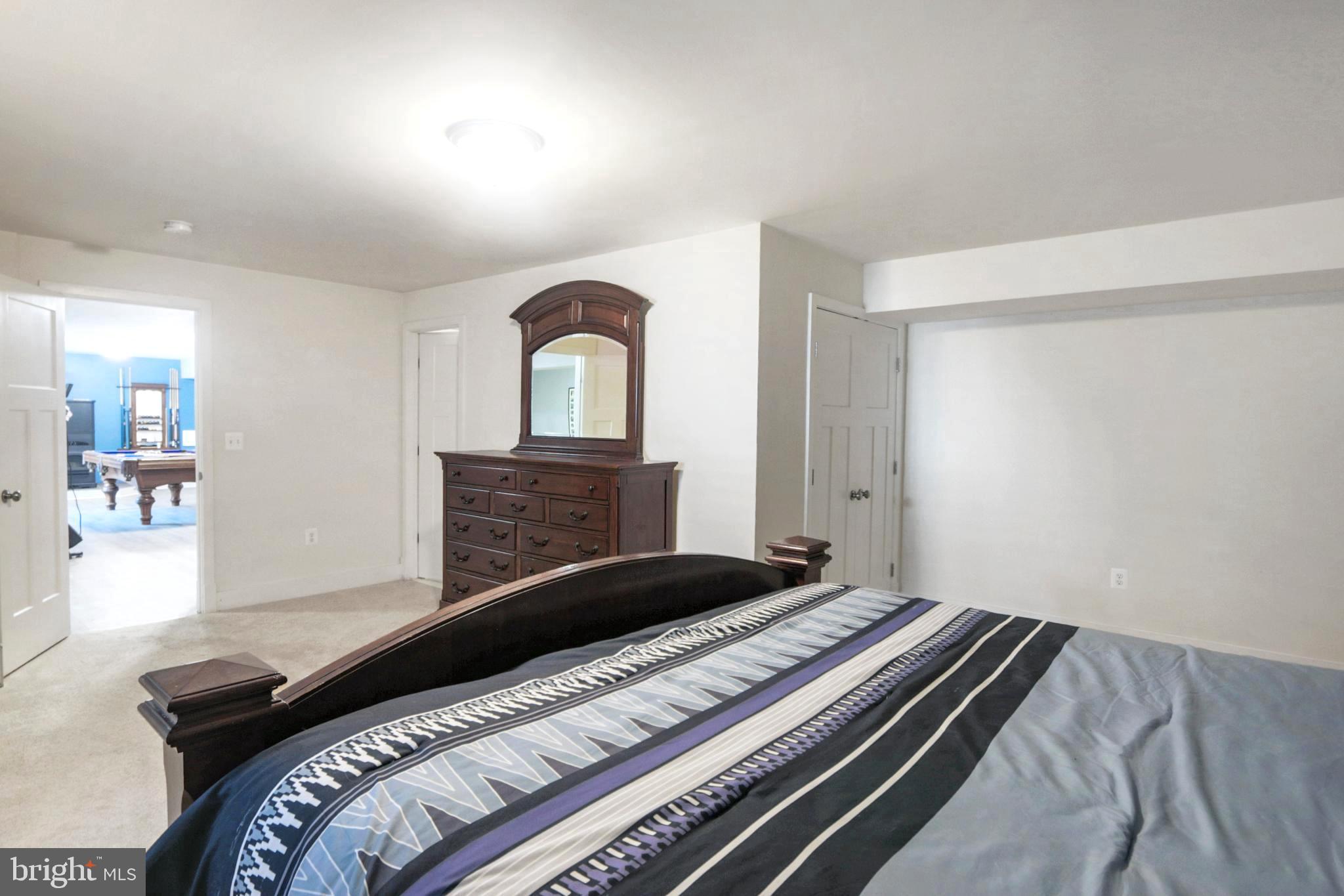 SARATOGA WOODS - Residential