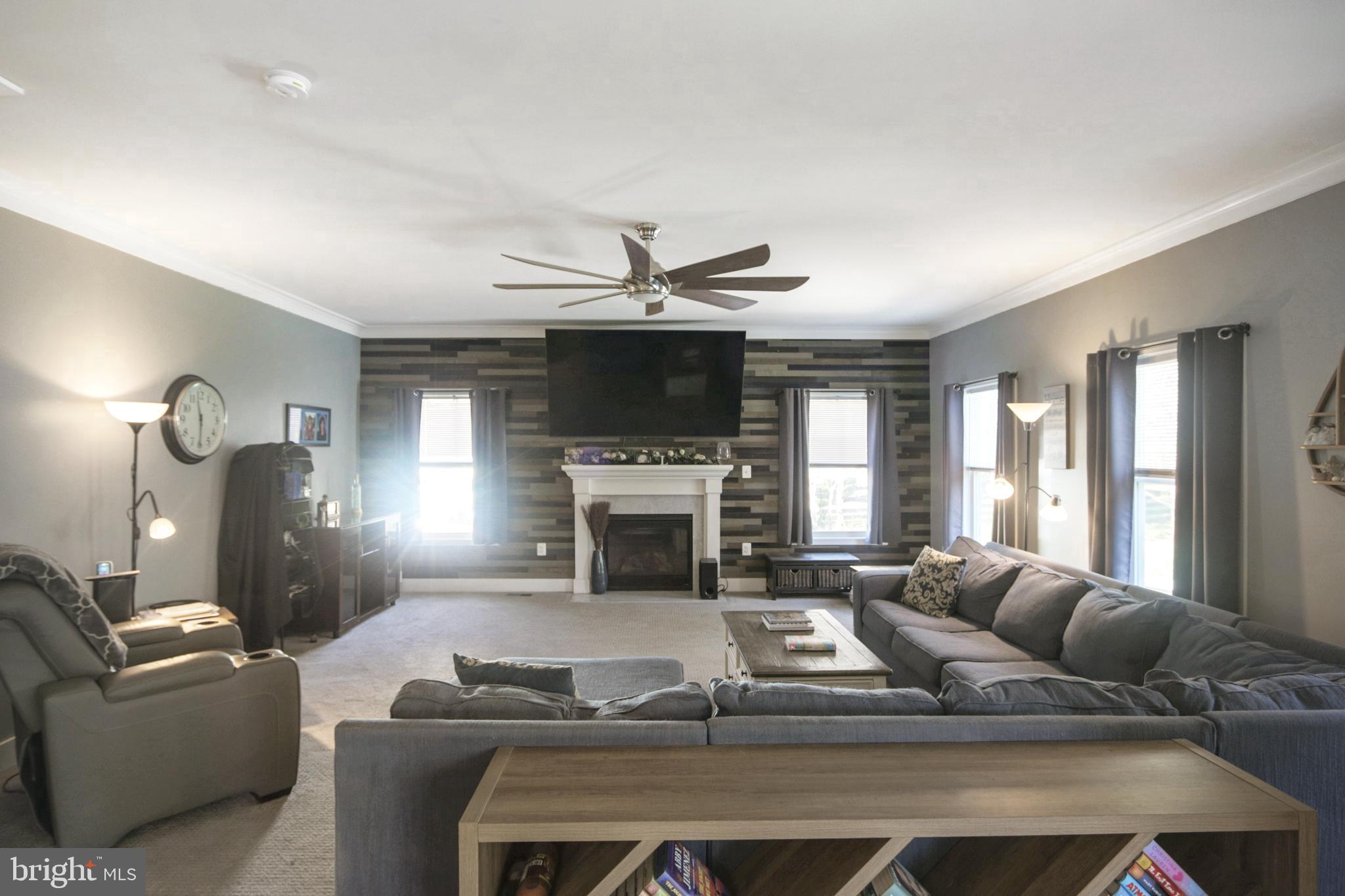 SARATOGA WOODS - Residential