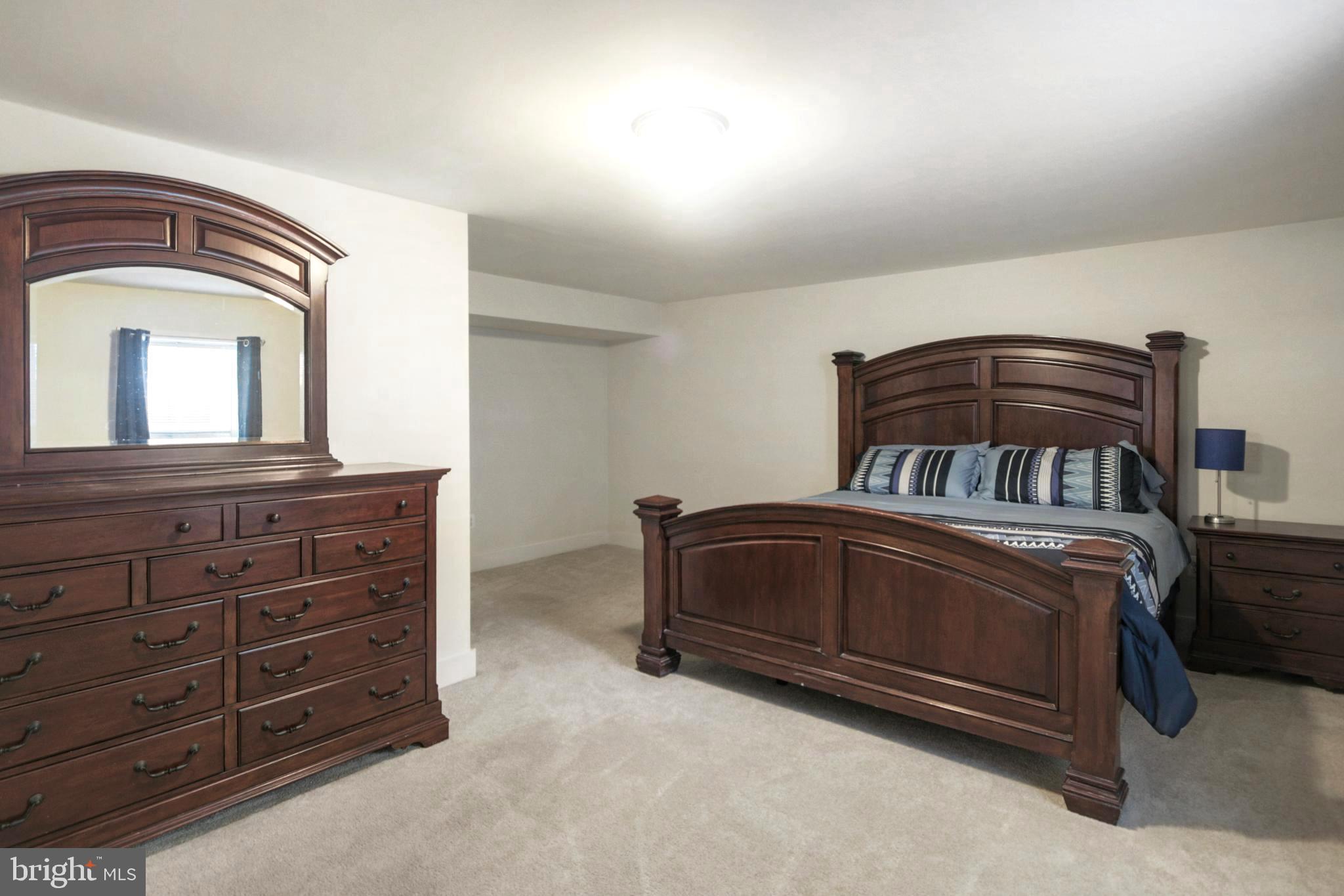 SARATOGA WOODS - Residential