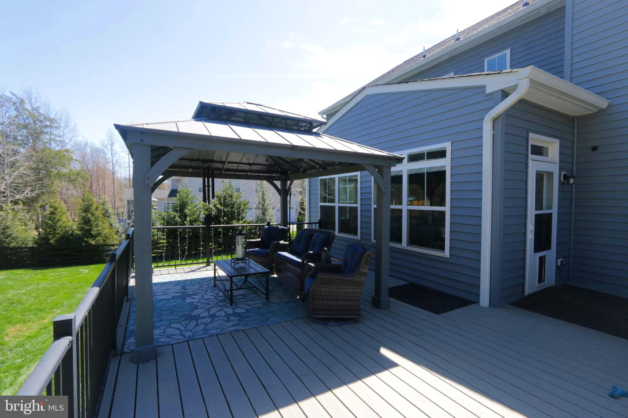 SARATOGA WOODS - Residential