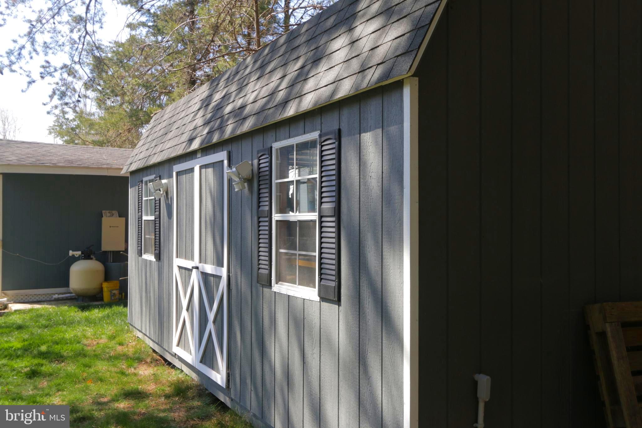 SARATOGA WOODS - Residential