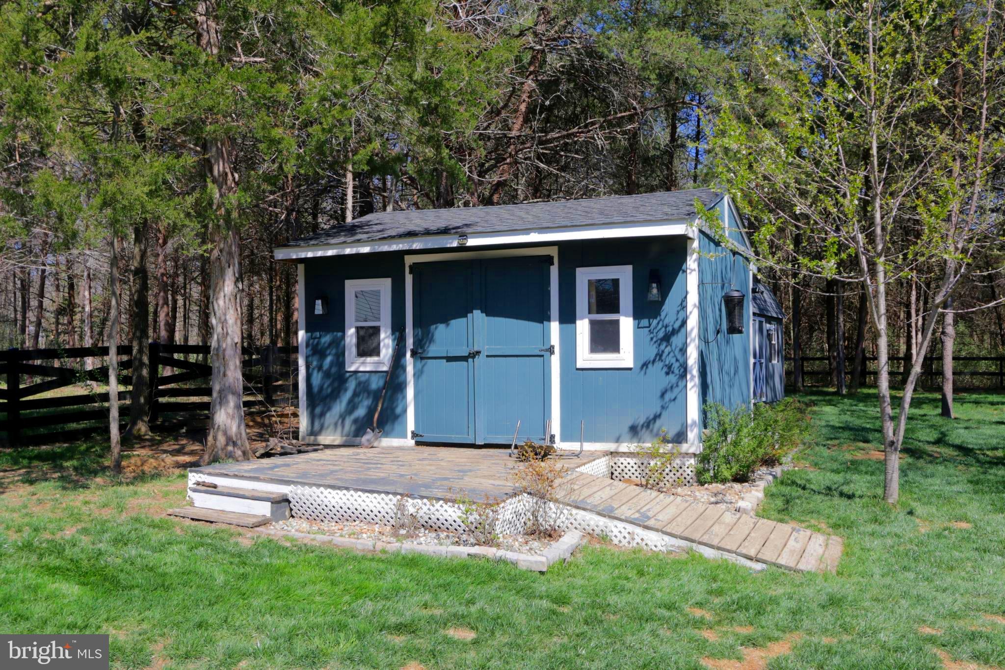 SARATOGA WOODS - Residential