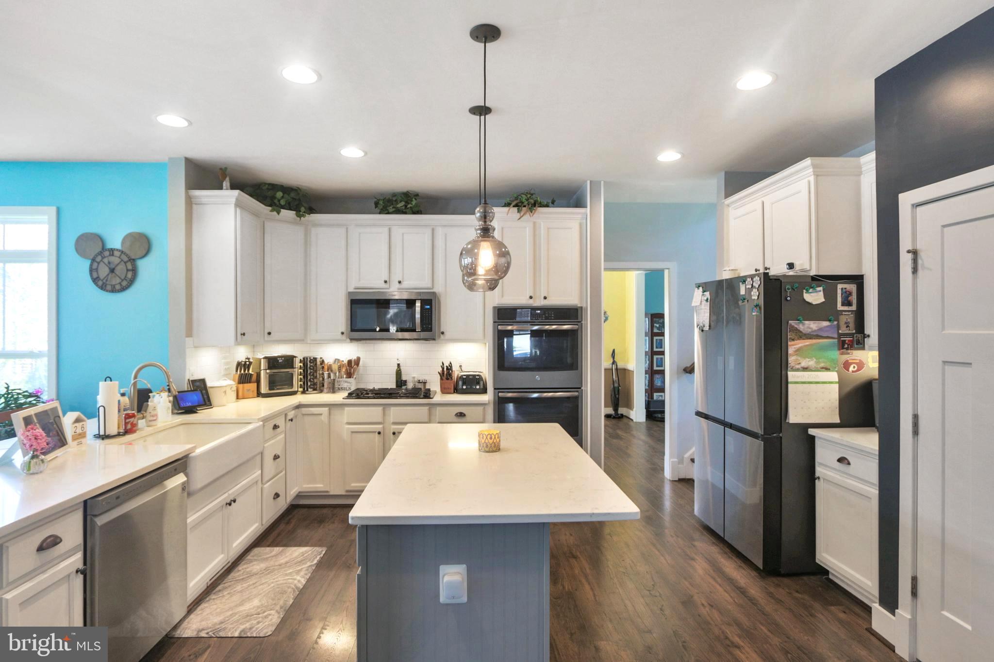 SARATOGA WOODS - Residential
