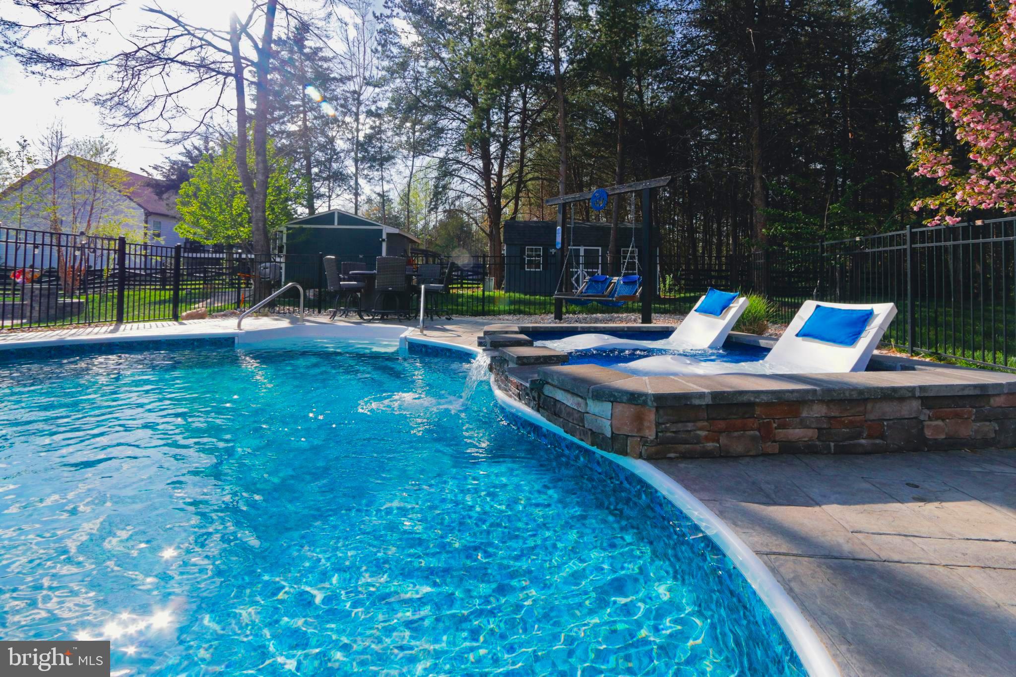 114 BENNINGTON WAY