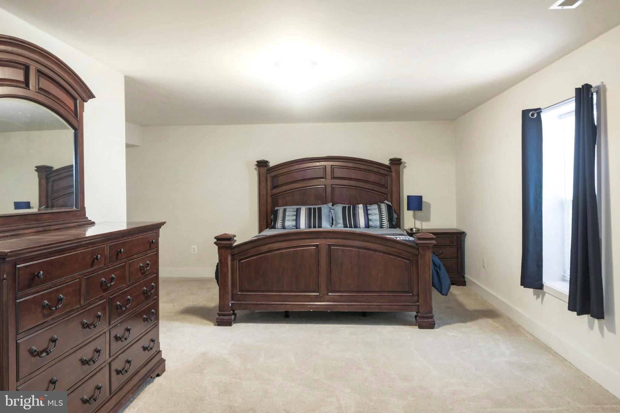 SARATOGA WOODS - Residential