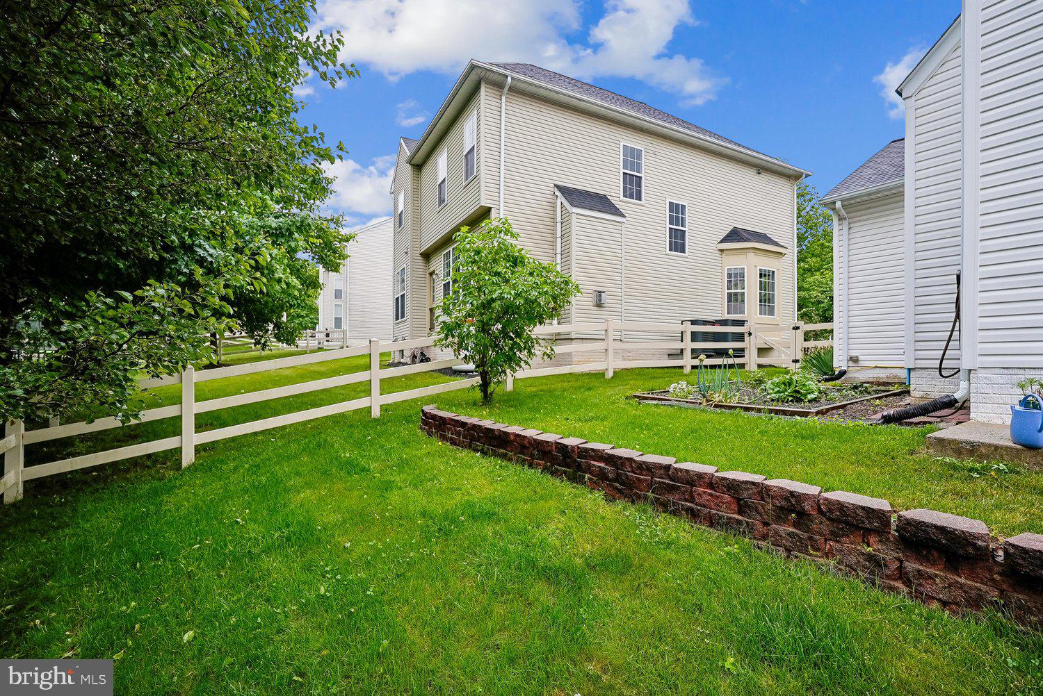 MOUNTAIN VALLEY - Residential