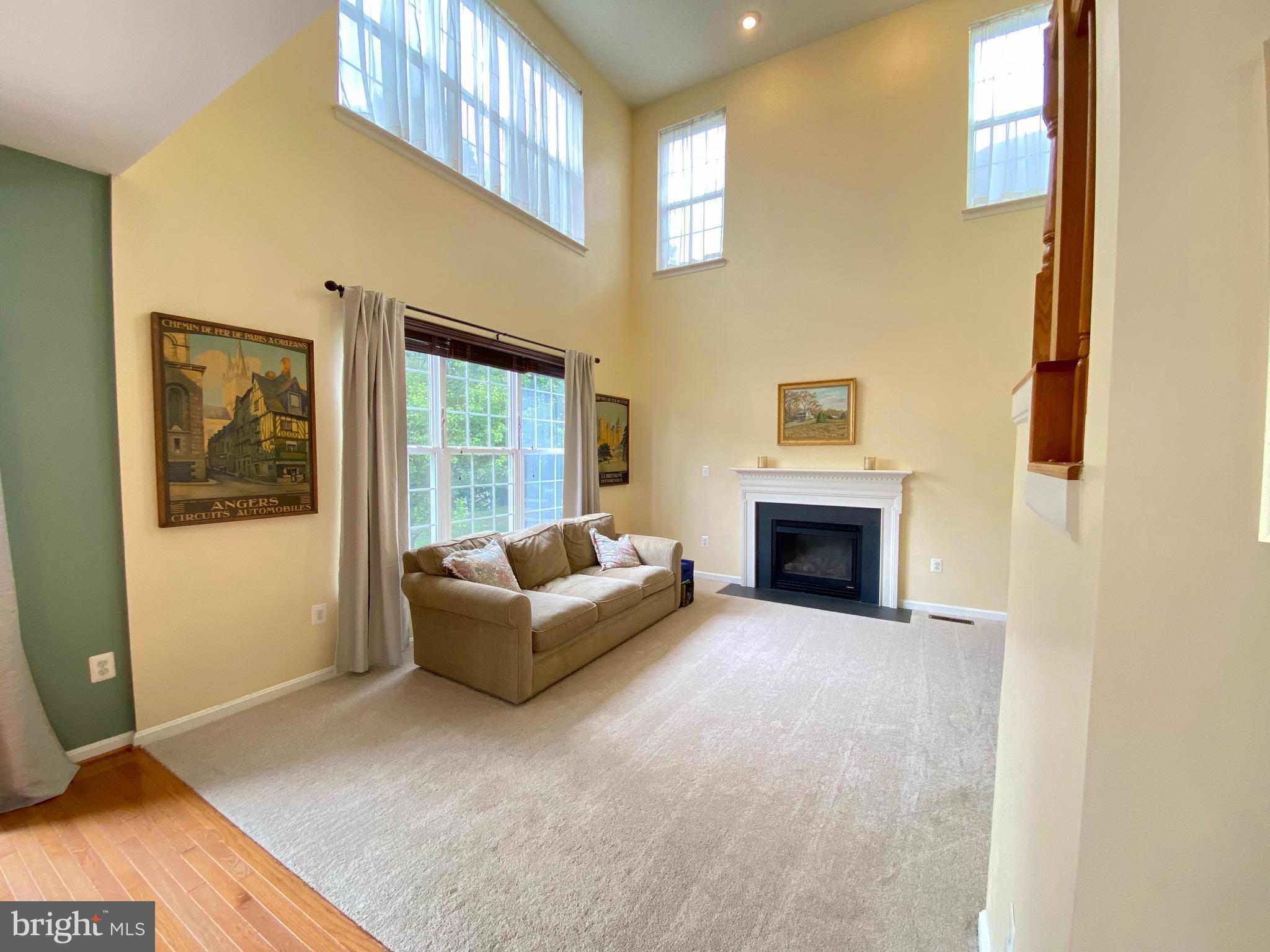 MOUNTAIN VALLEY - Residential