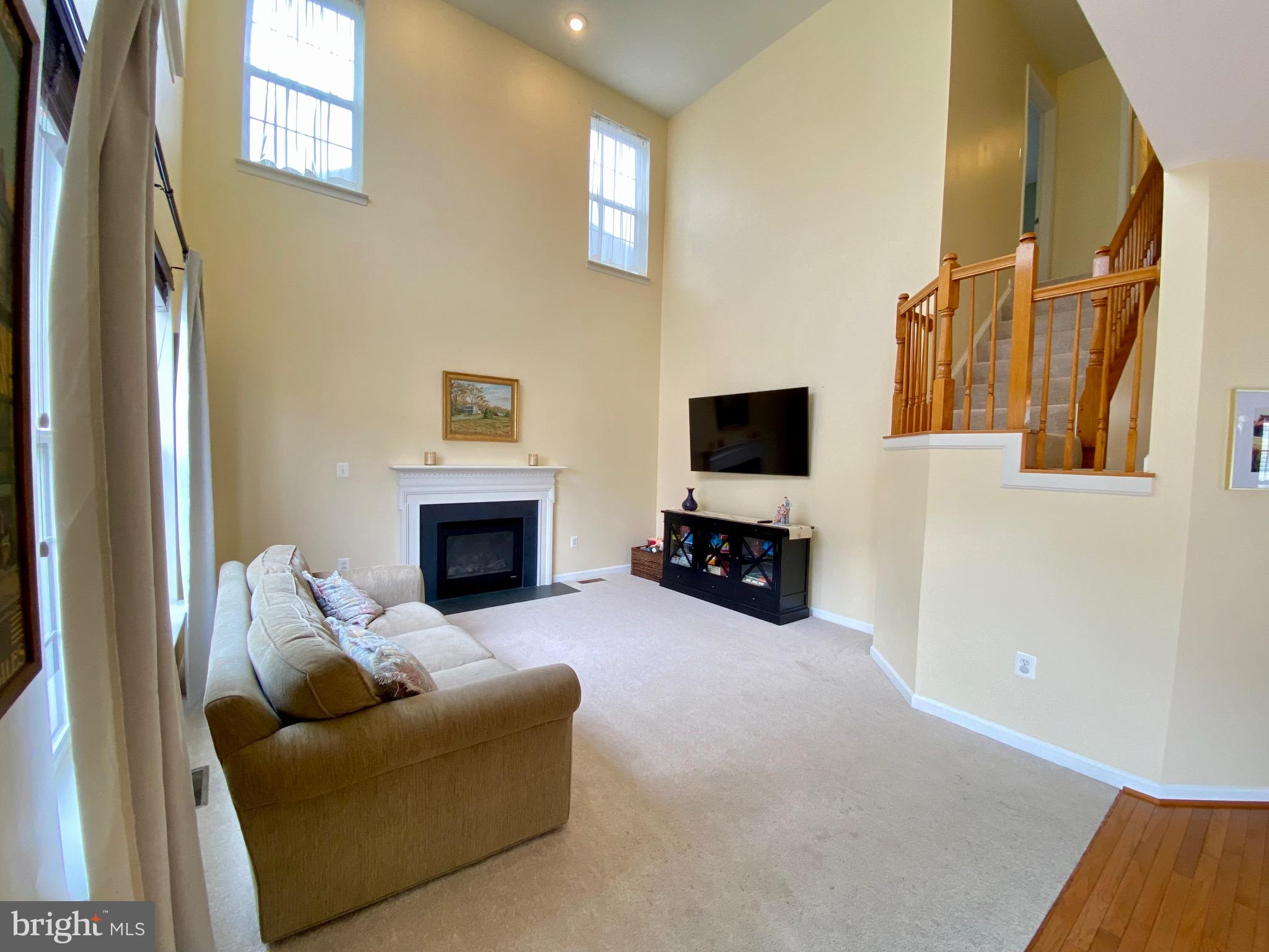 MOUNTAIN VALLEY - Residential