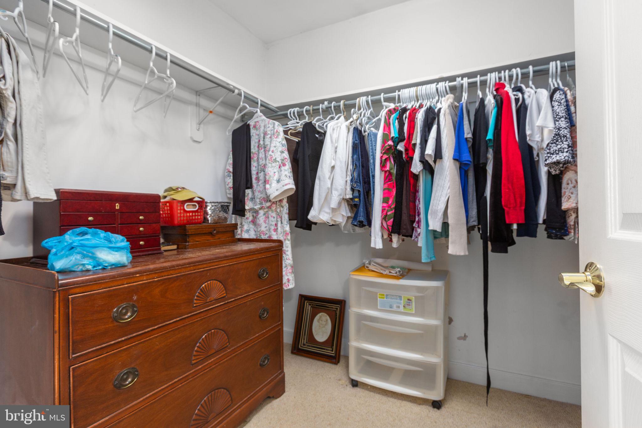 MEADOW VIEW - Residential