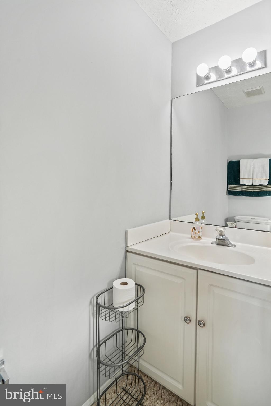 SADDLE CREEK - Residential