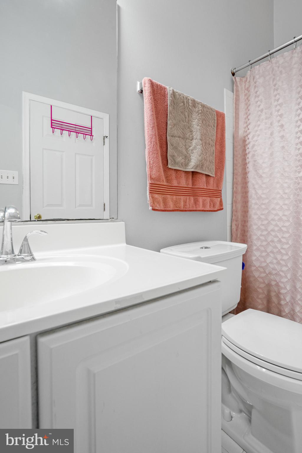 SADDLE CREEK - Residential