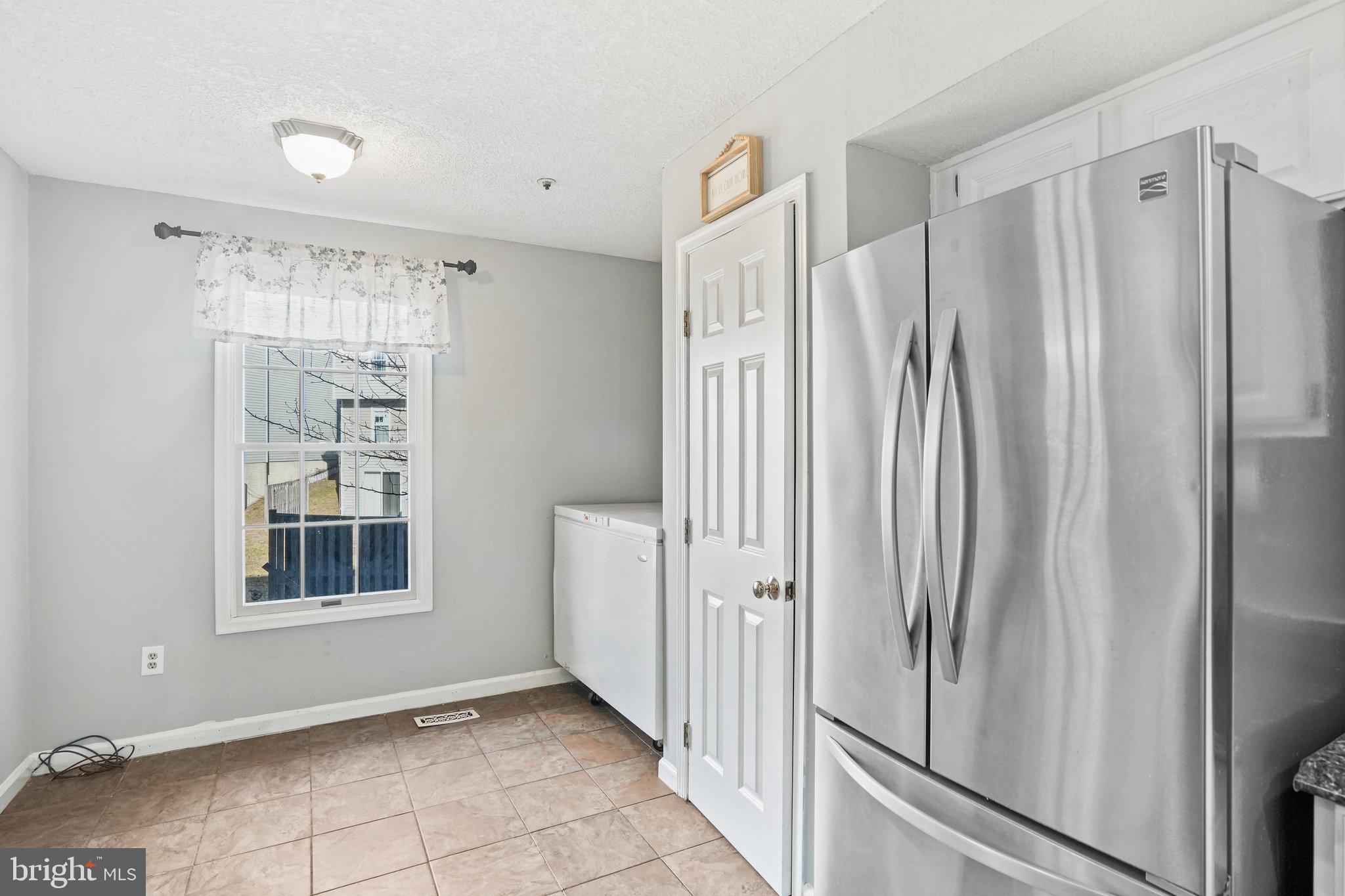 SADDLE CREEK - Residential