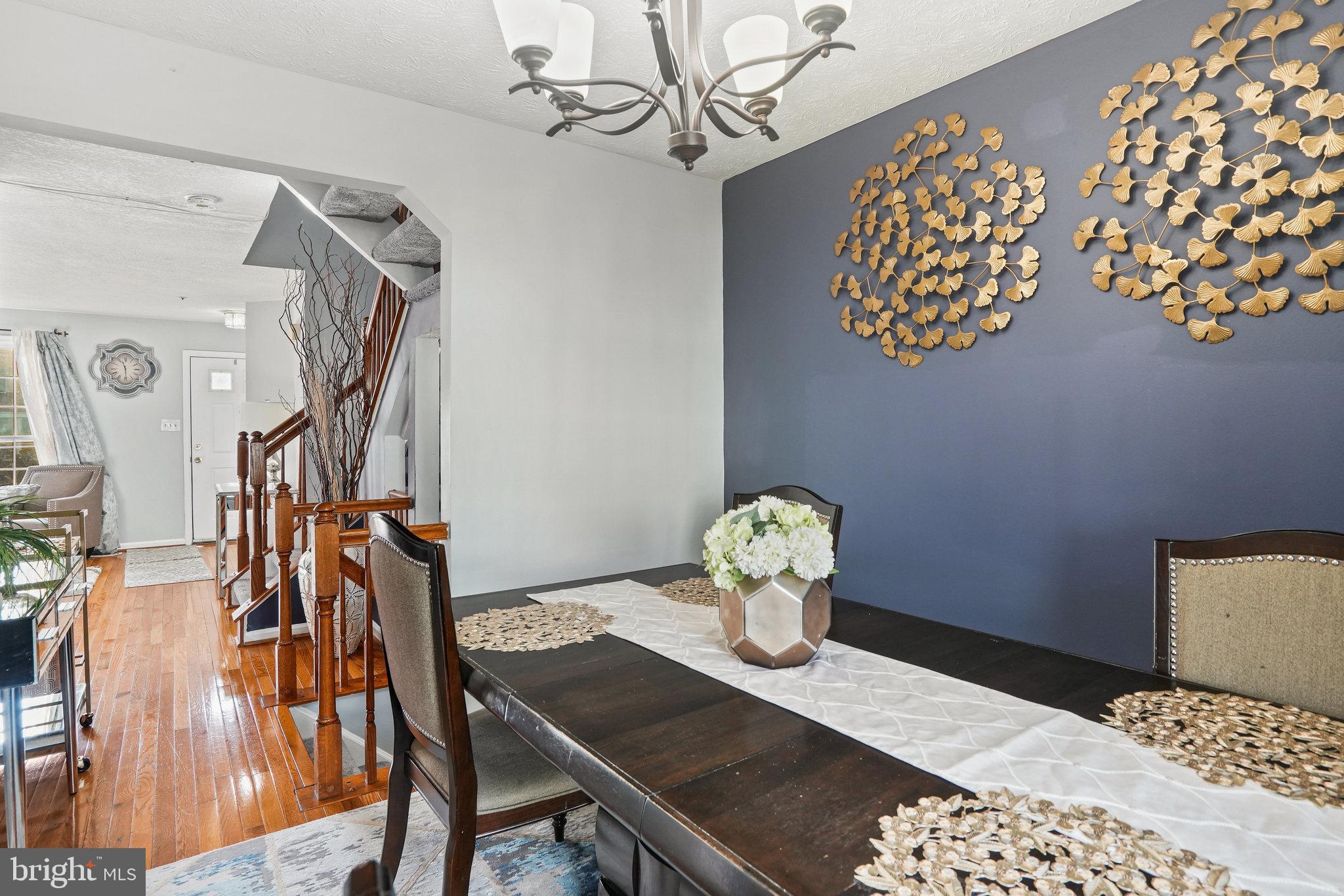 SADDLE CREEK - Residential